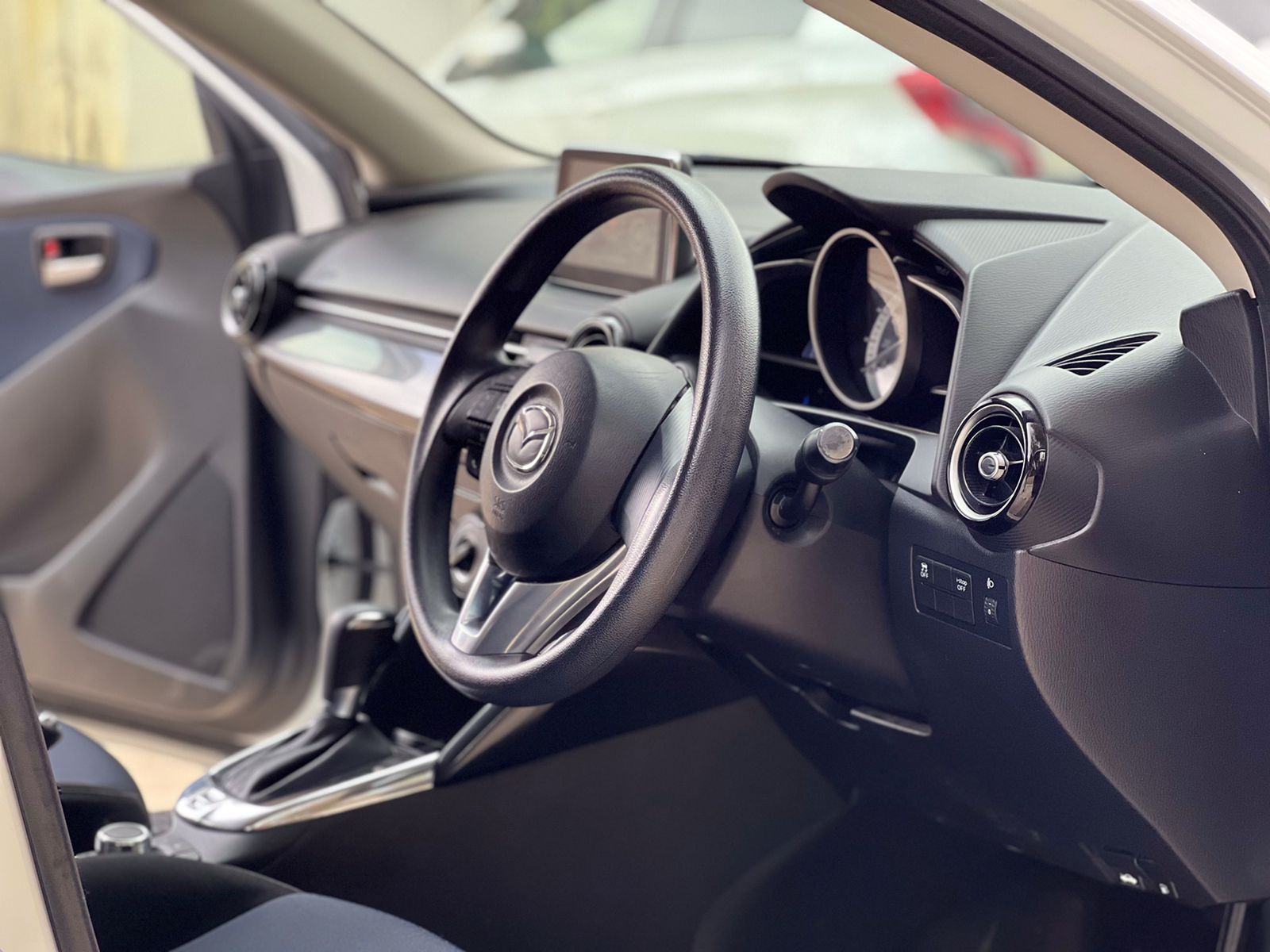 2015 MAZDA DEMIO