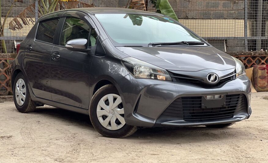 2015 TOYOTA VITZ