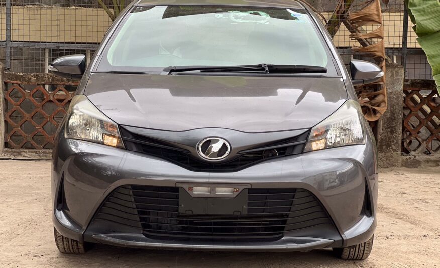 2015 TOYOTA VITZ
