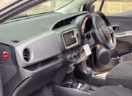 2015 TOYOTA VITZ