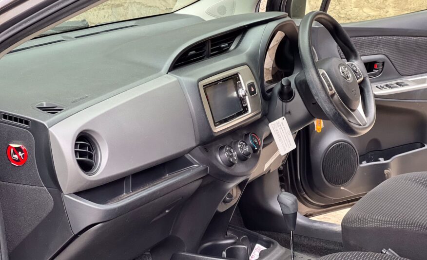 2015 TOYOTA VITZ