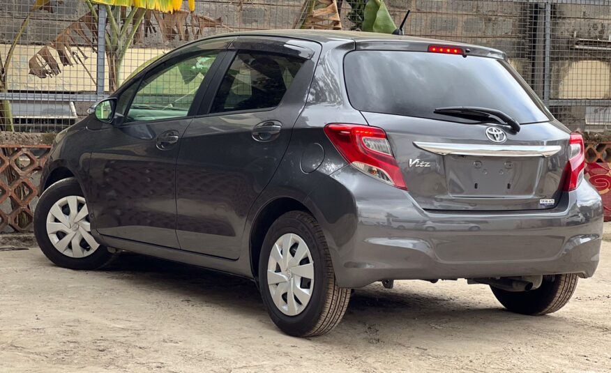 2015 TOYOTA VITZ