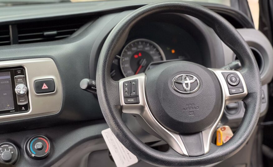 2015 TOYOTA VITZ