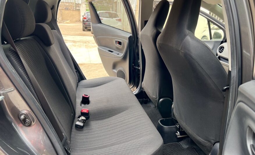 2015 TOYOTA VITZ