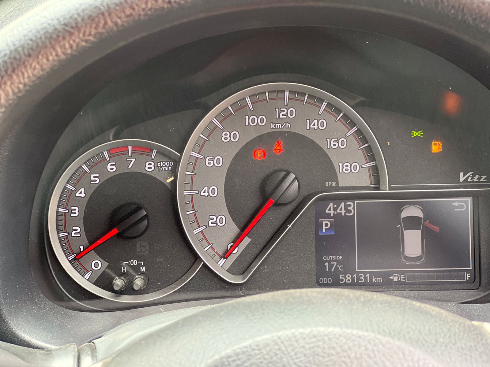 2015 TOYOTA VITZ