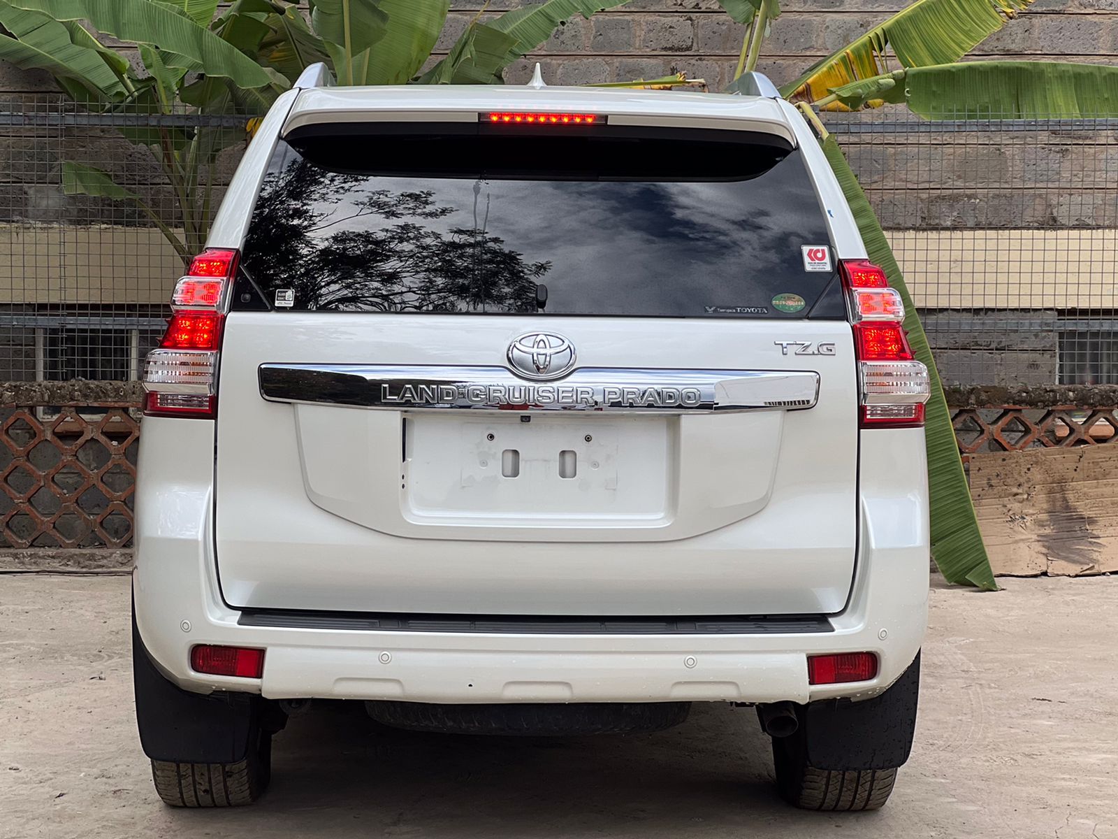 2015 TOYOTA LAND-CRUISER PRADO TZG
