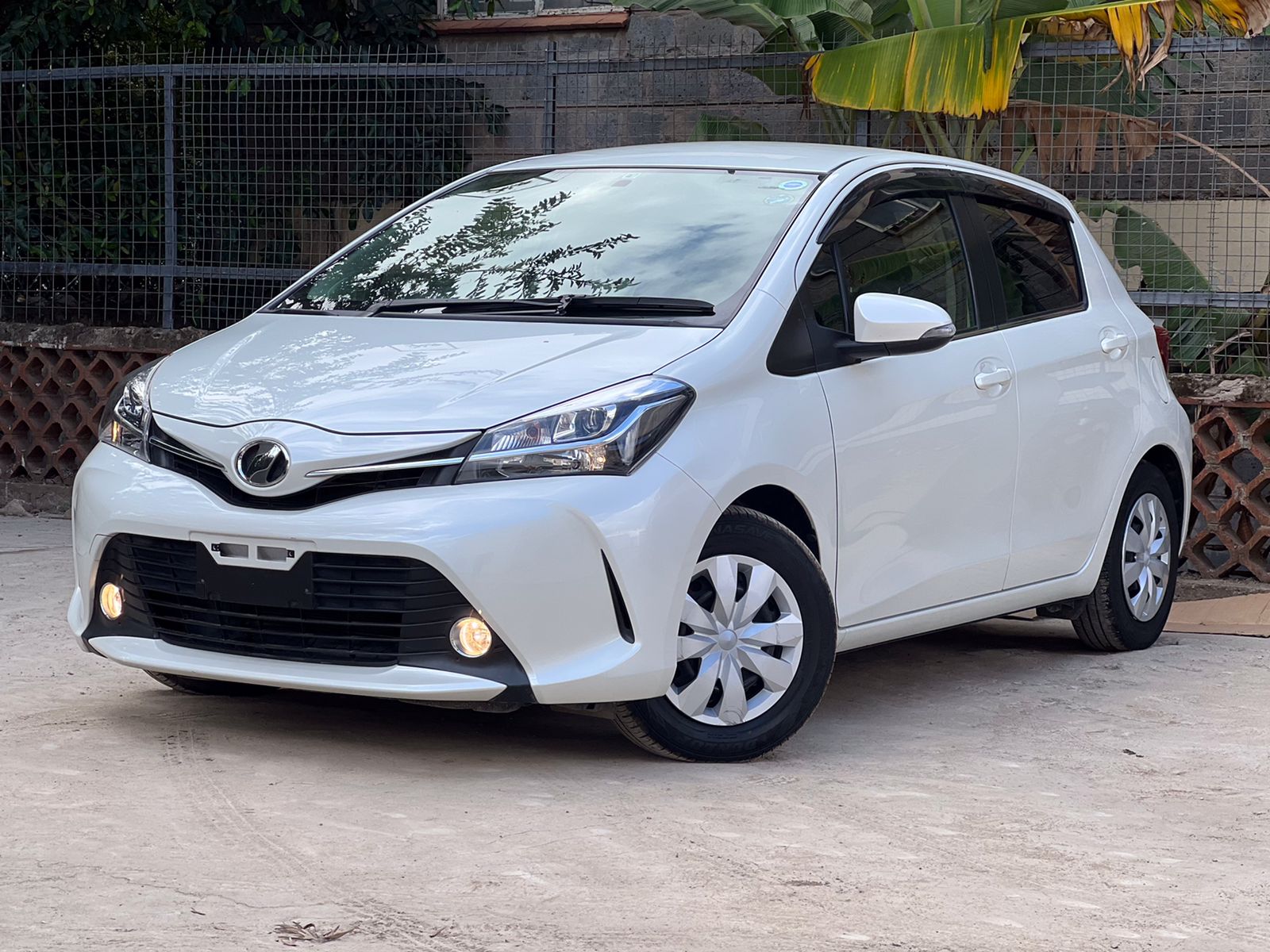 2015 TOYOTA VITZ JEWELA
