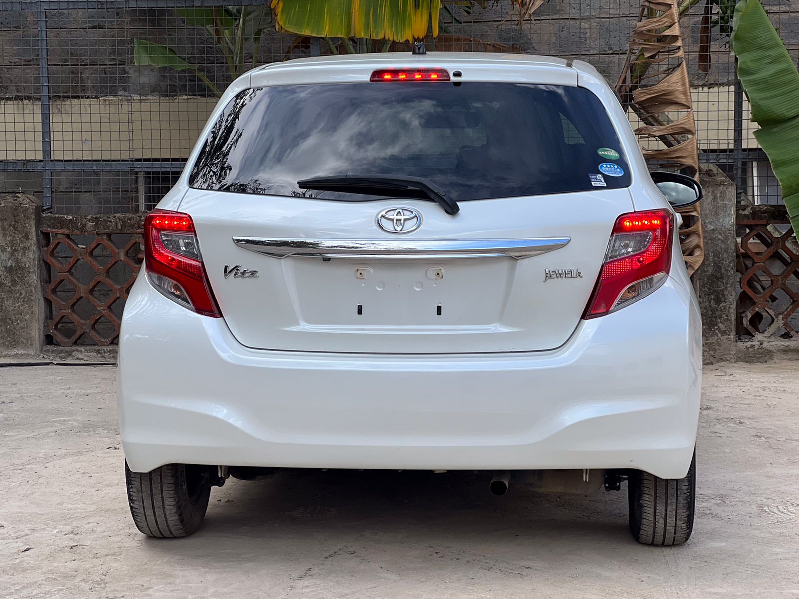 2015 TOYOTA VITZ JEWELA