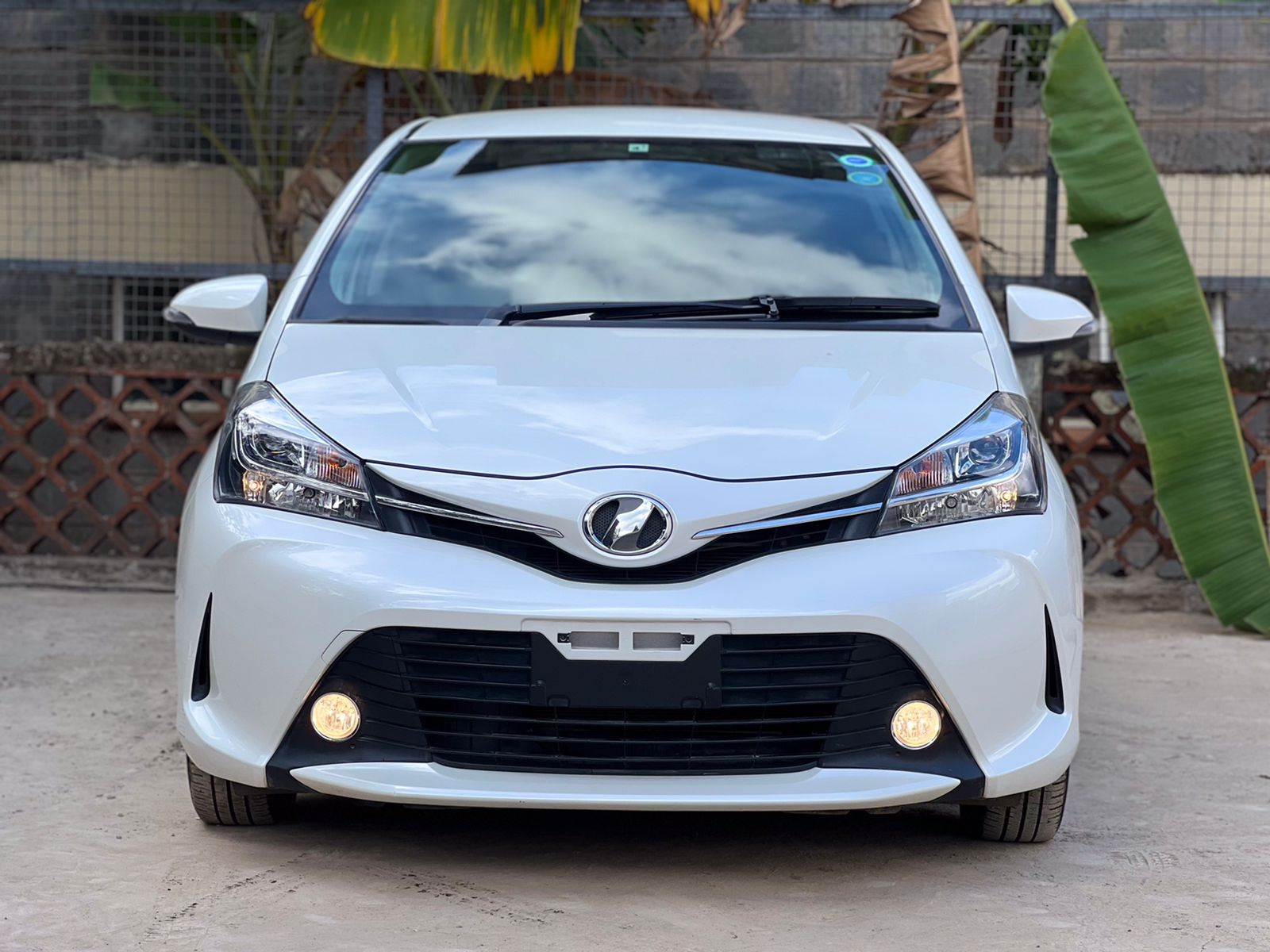 2015 TOYOTA VITZ JEWELA