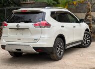 2015 NISSAN X-TRAIL