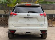 2015 NISSAN X-TRAIL