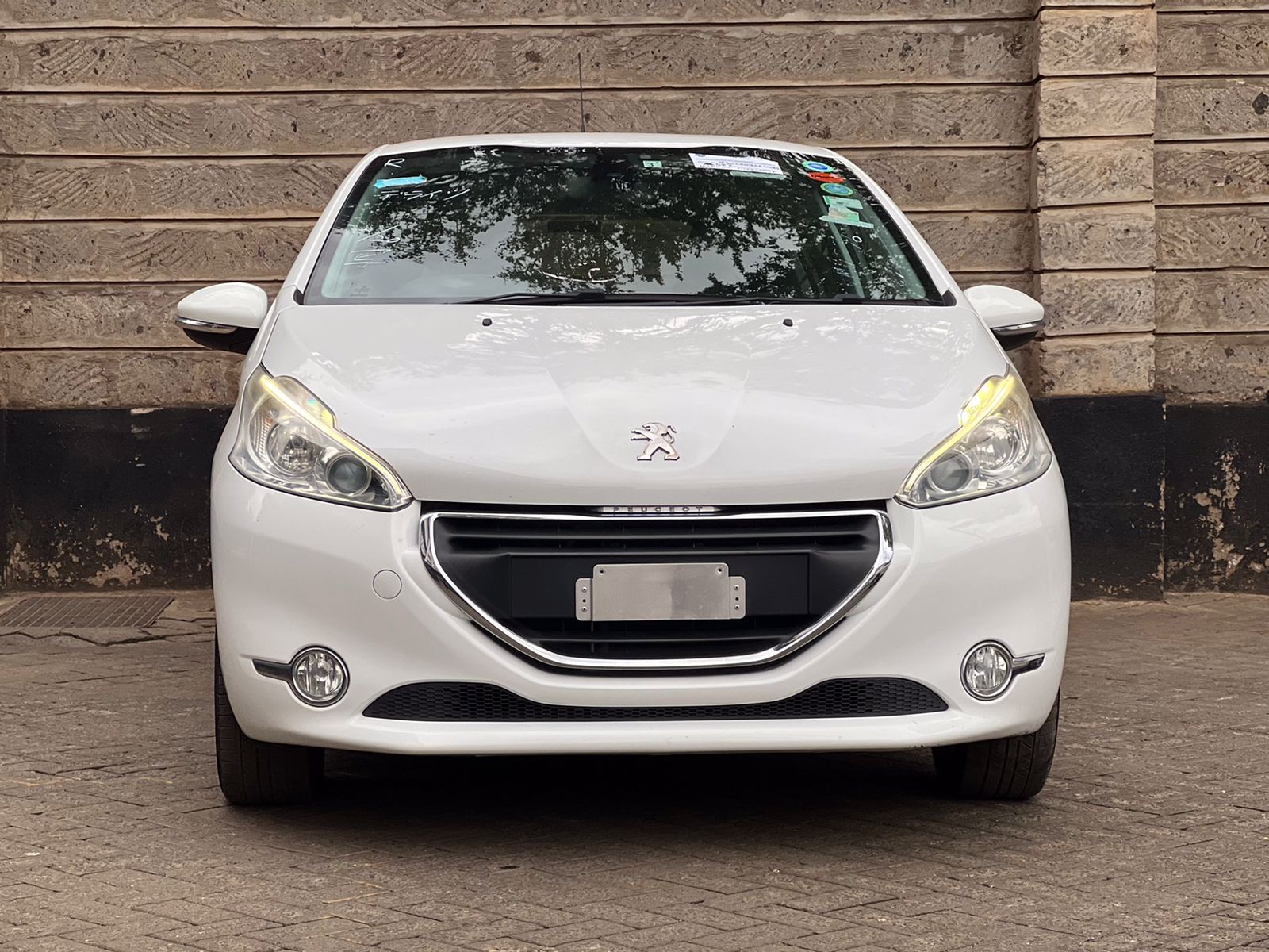 2015 PEUGEOT 208