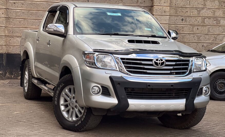 2014 TOYOTA HILUX