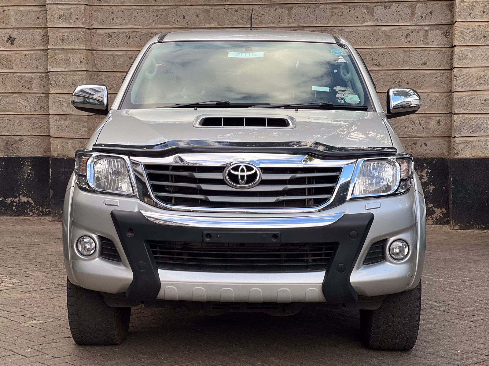 2014 TOYOTA HILUX