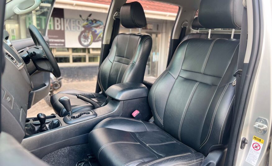 2014 TOYOTA HILUX