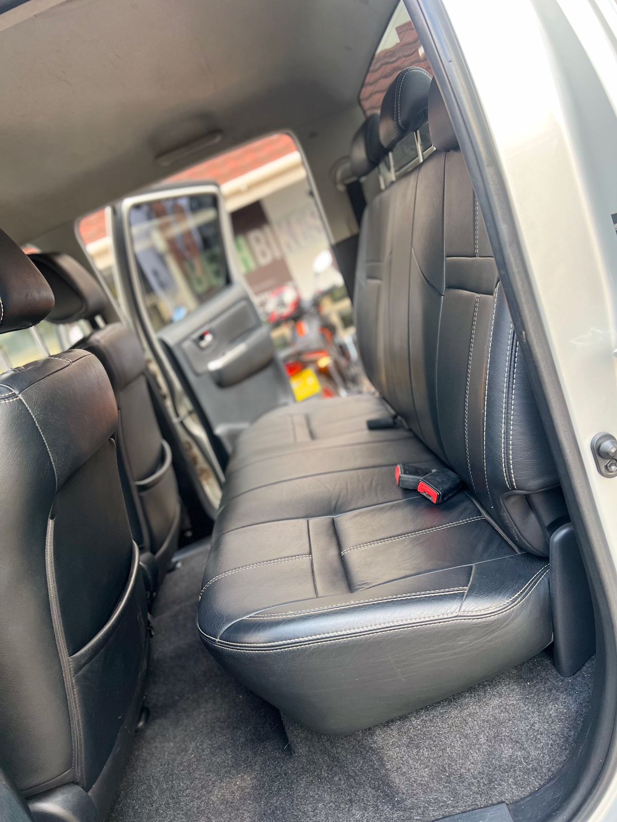 2014 TOYOTA HILUX