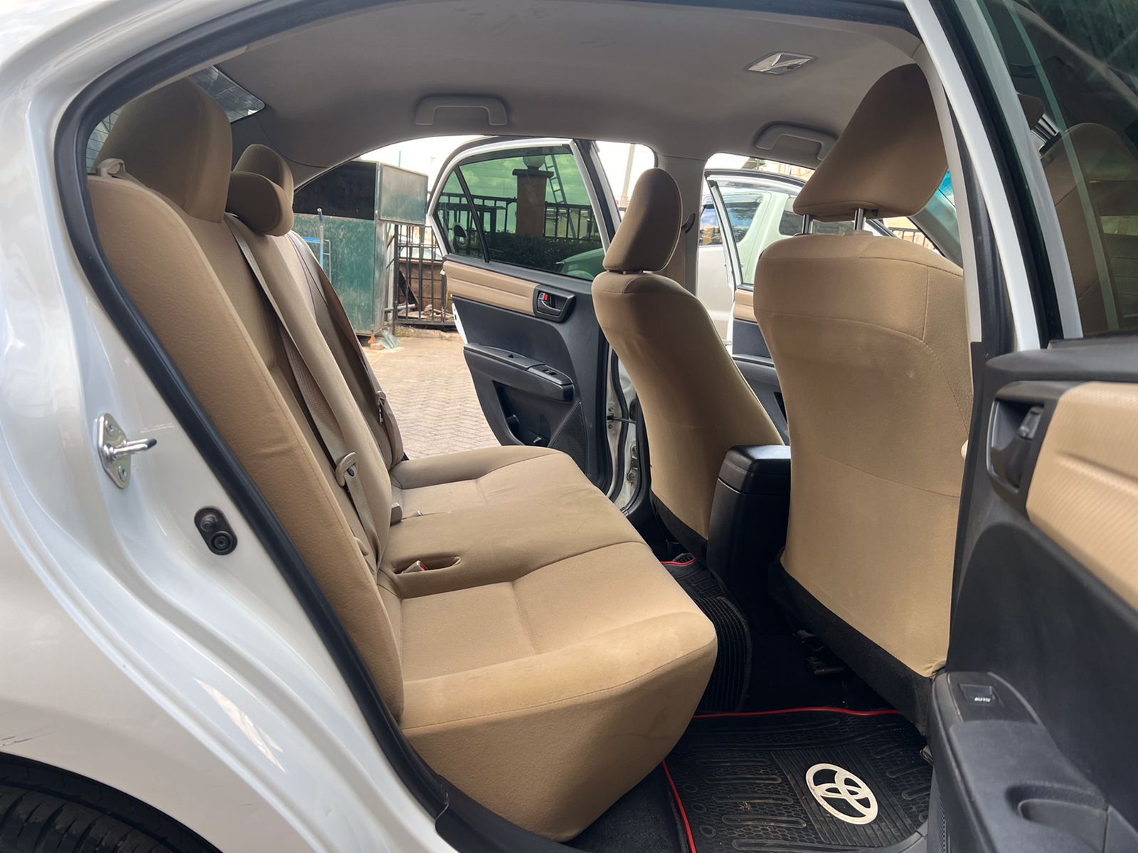 2014 TOYOTA AXIO