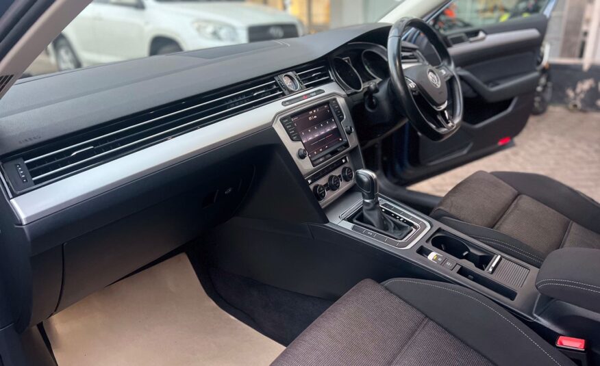 2015 VOLKSWAGEN PASSAT VARIANT
