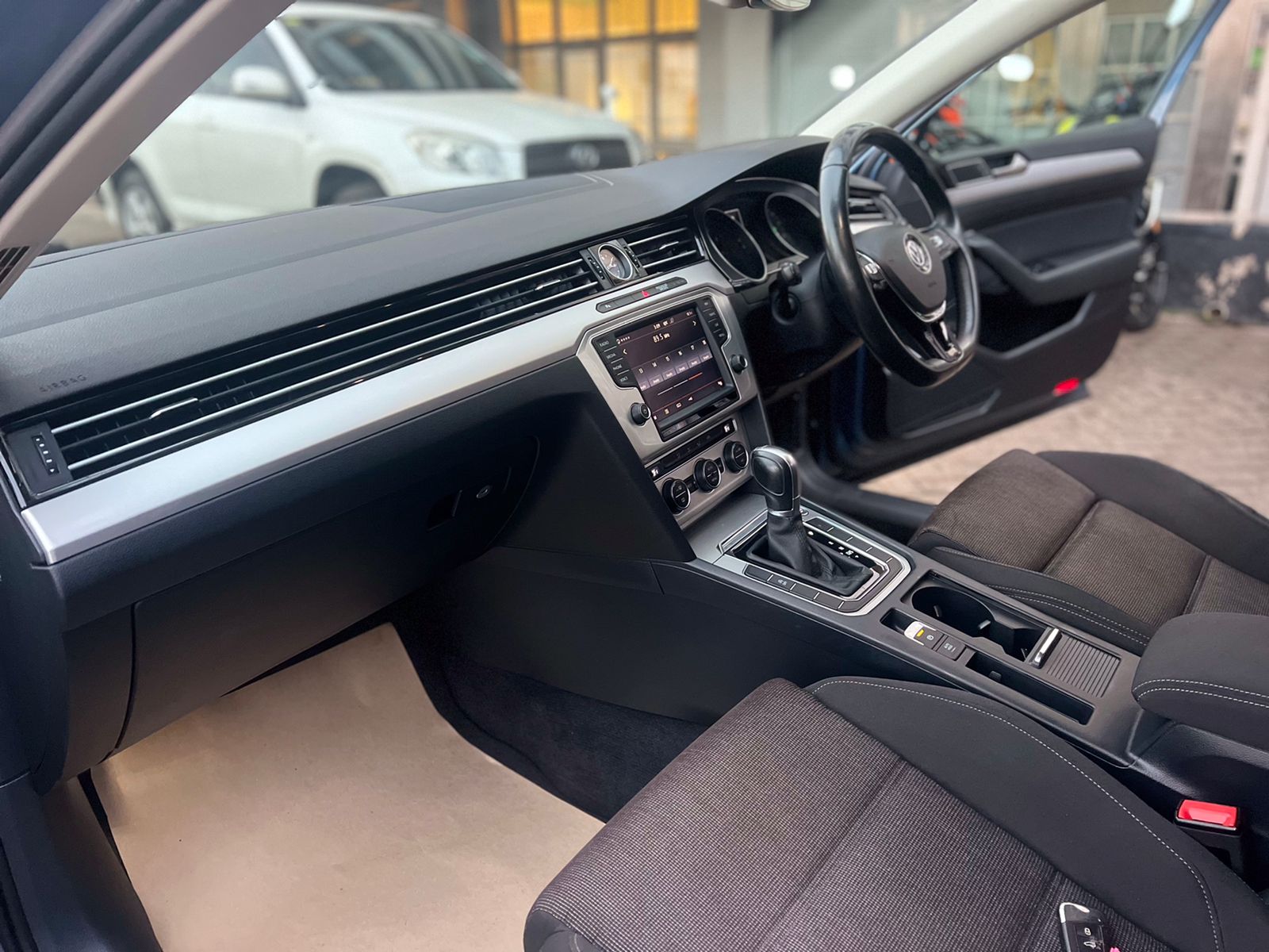 2015 VOLKSWAGEN PASSAT VARIANT