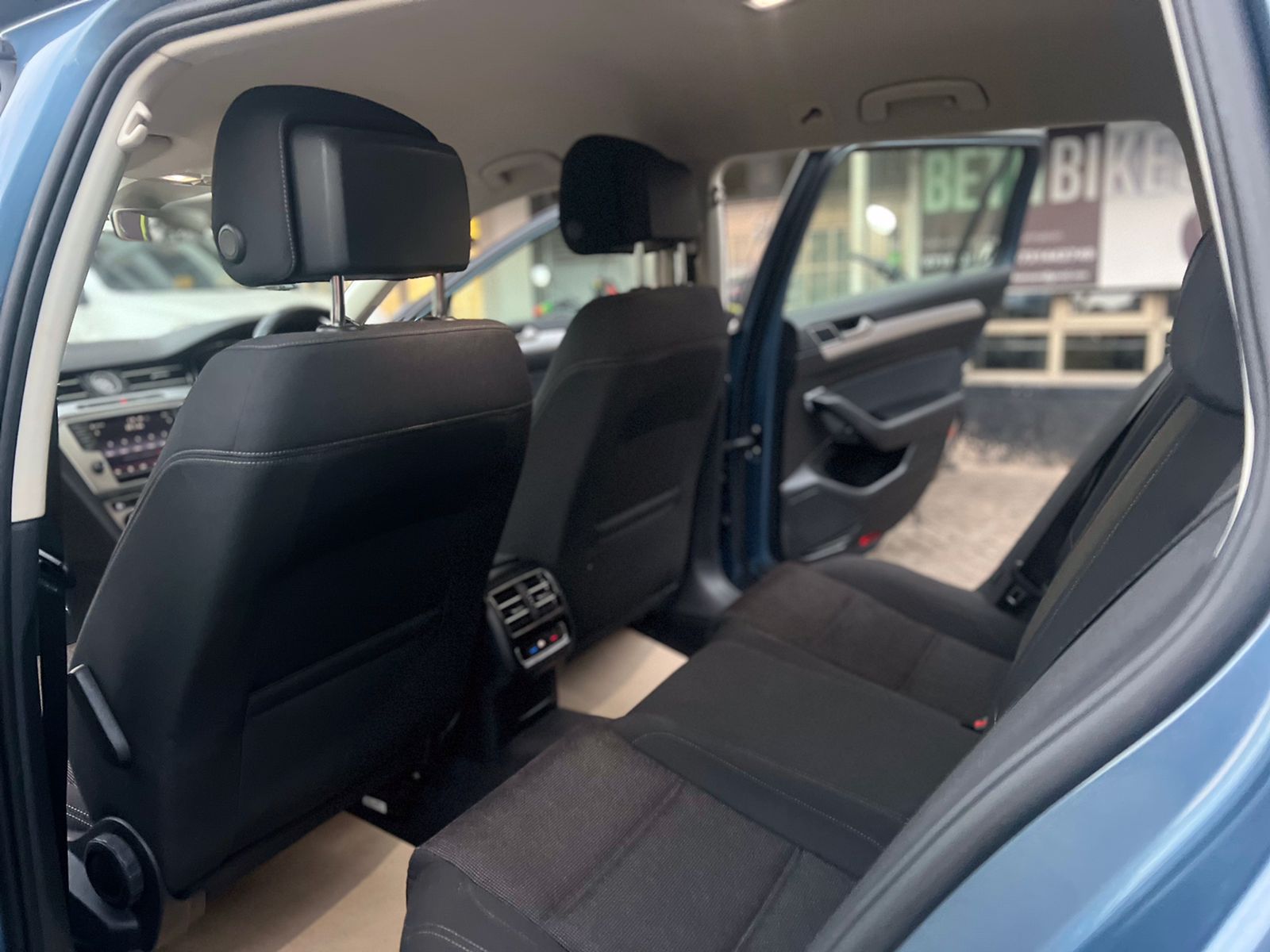 2015 VOLKSWAGEN PASSAT VARIANT
