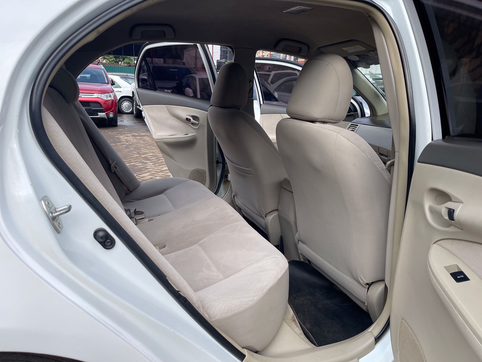 2011 Toyota Axio