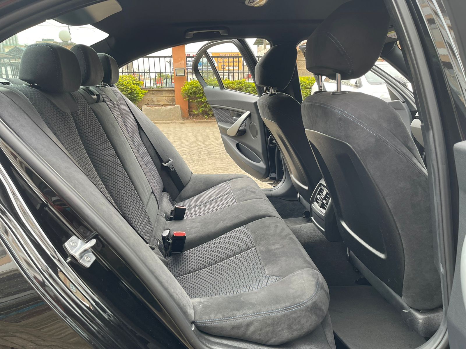 2015 BMW 320i Msport