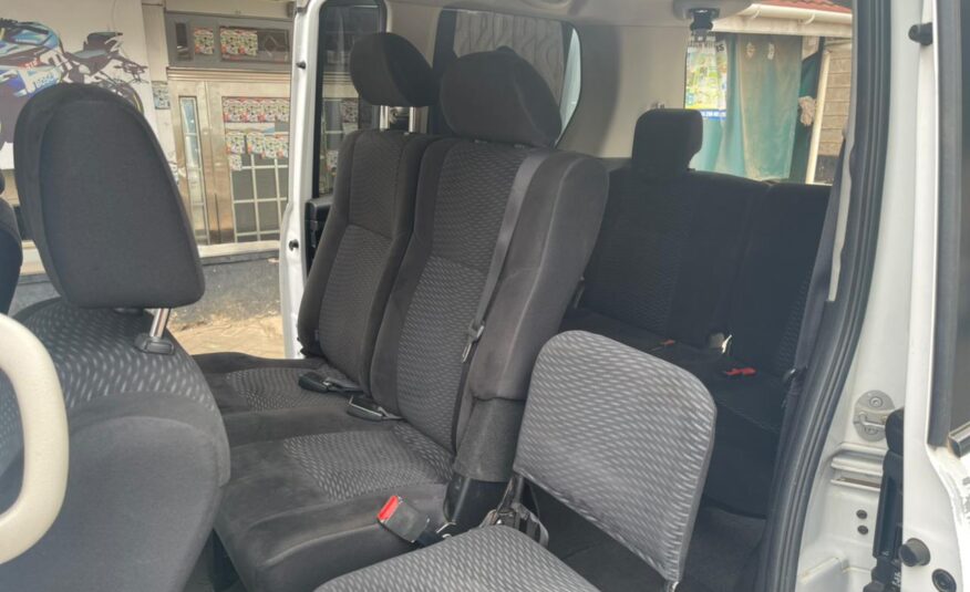 2014 Nissan Serena
