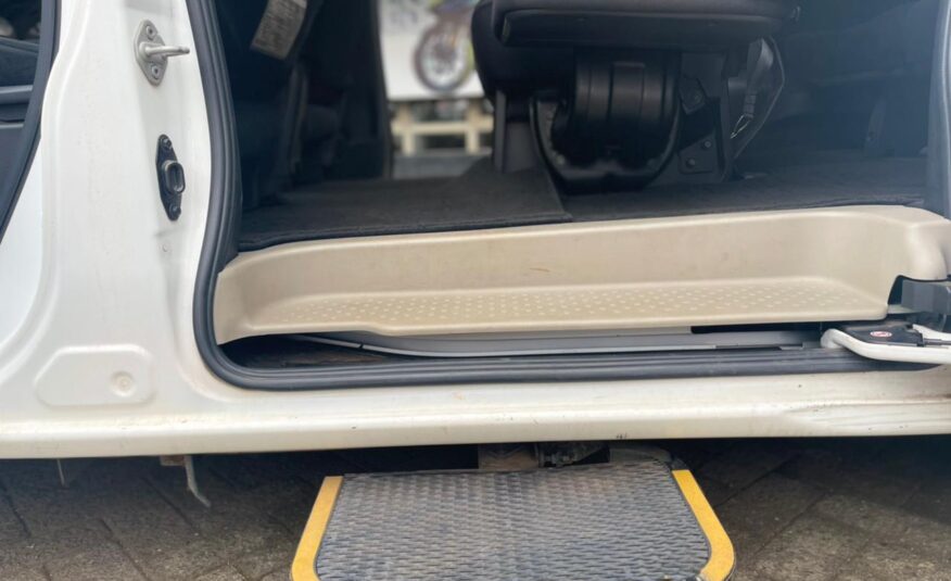 2014 Nissan Serena