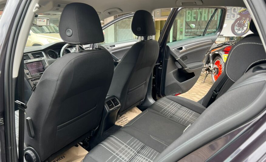 2015 Volkswagen Golf TSI LOUNGE