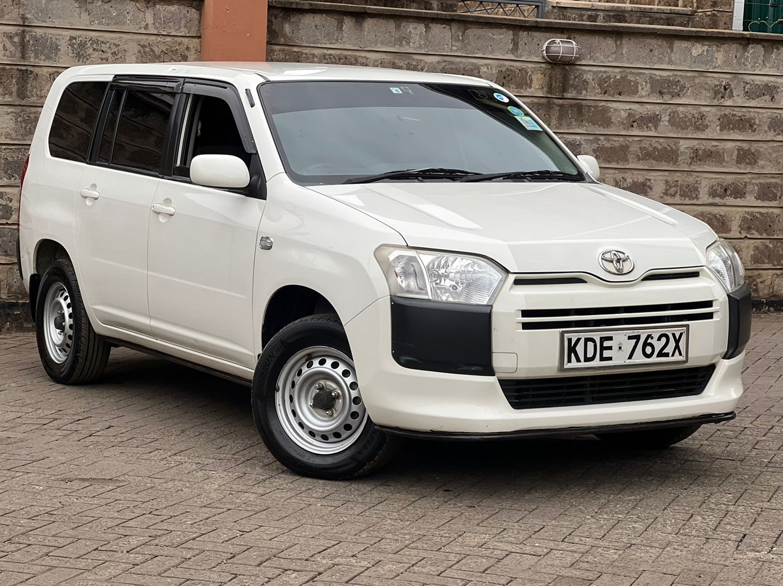 2015 Toyota Succeed