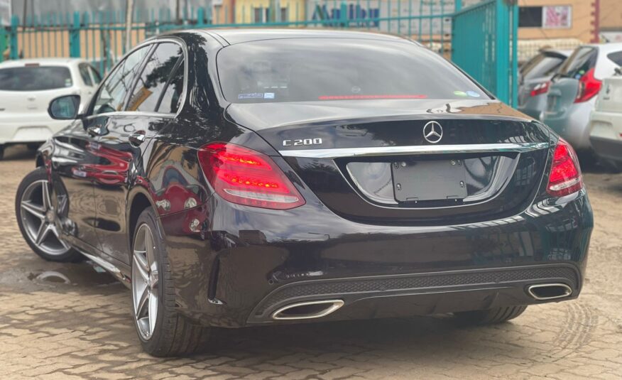 2015 Mercedes-Benz C200