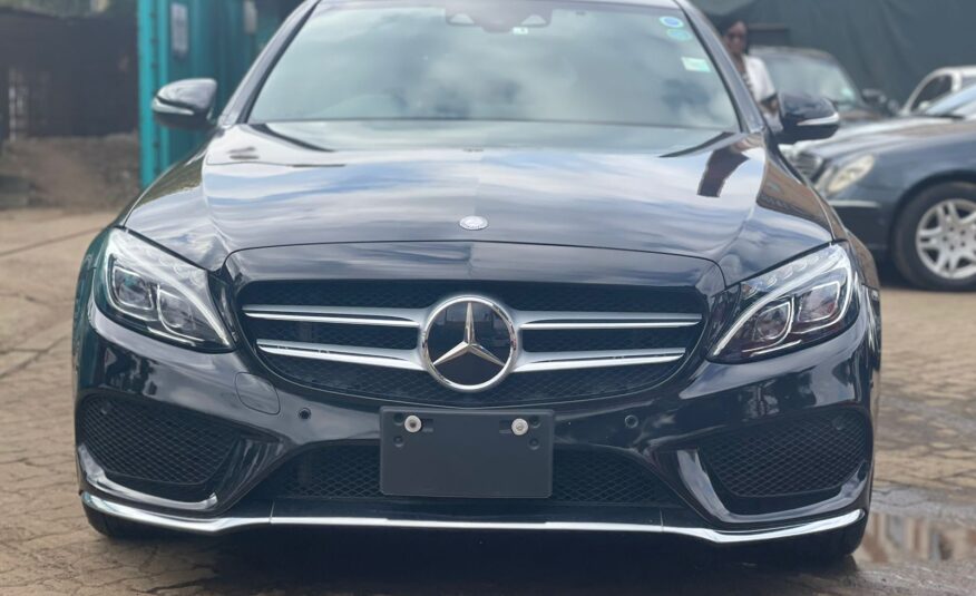 2015 Mercedes-Benz C200