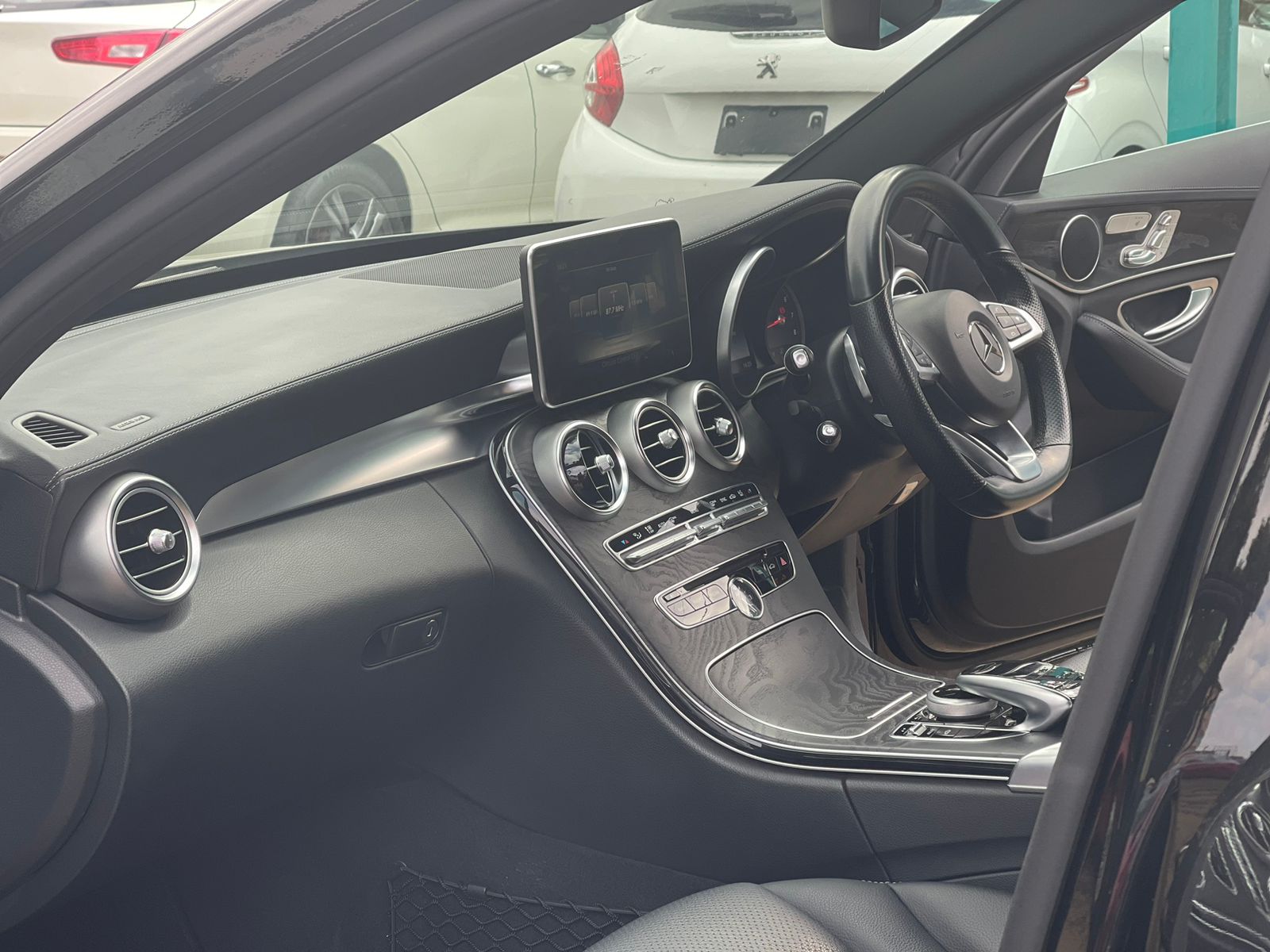 2015 Mercedes-Benz C200