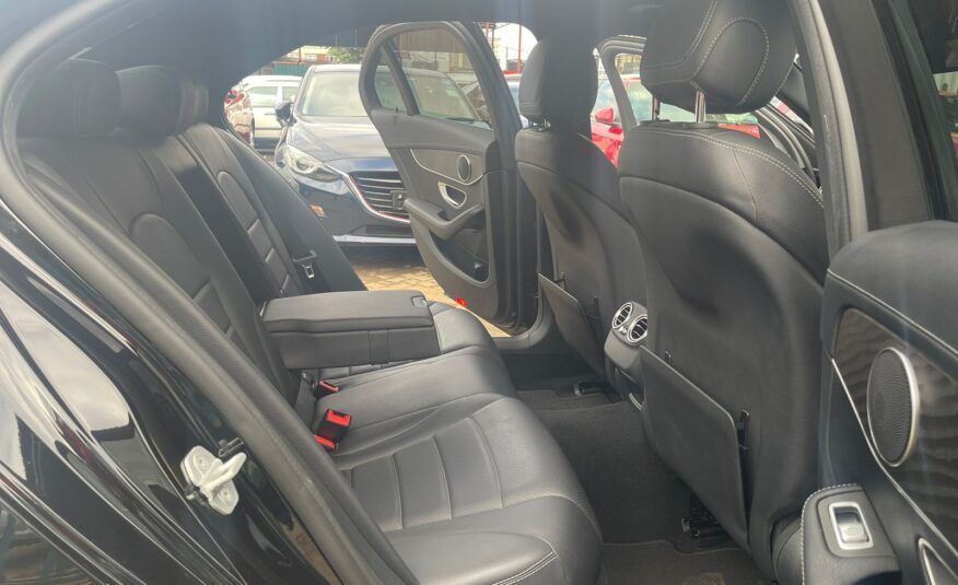 2015 Mercedes-Benz C200