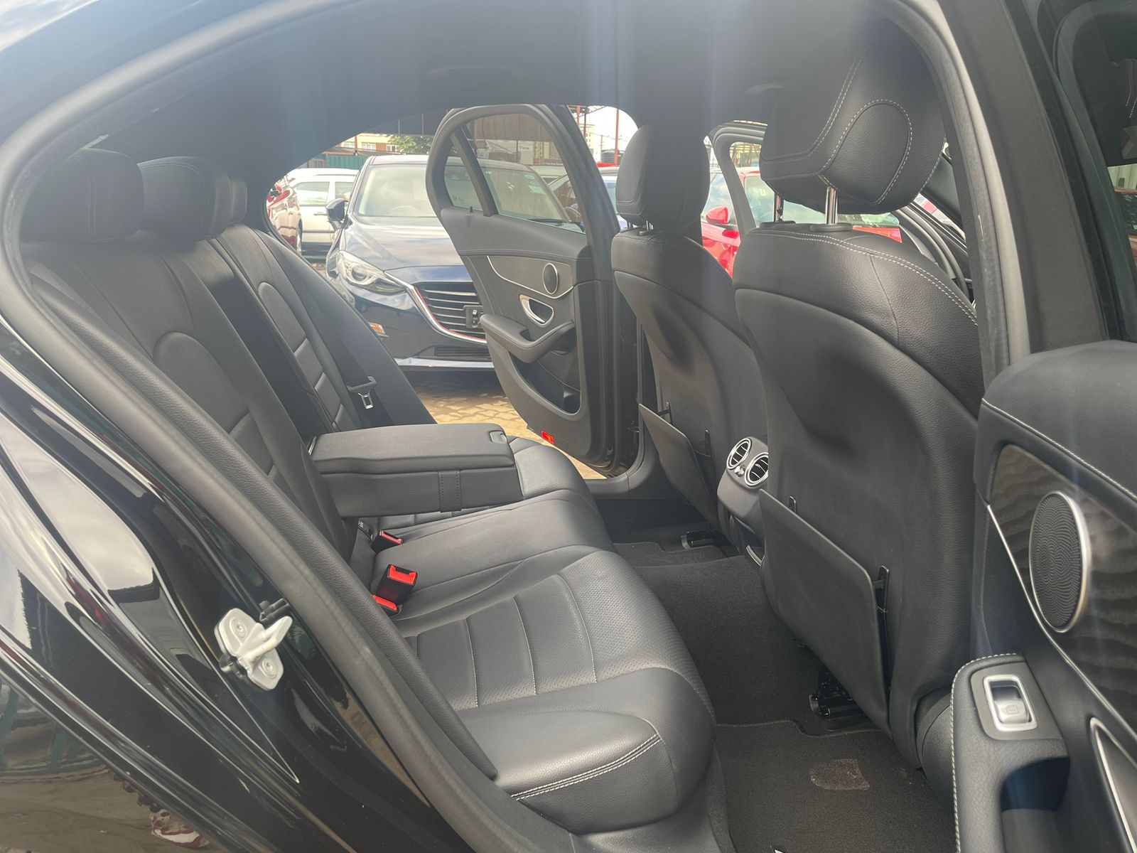 2015 Mercedes-Benz C200