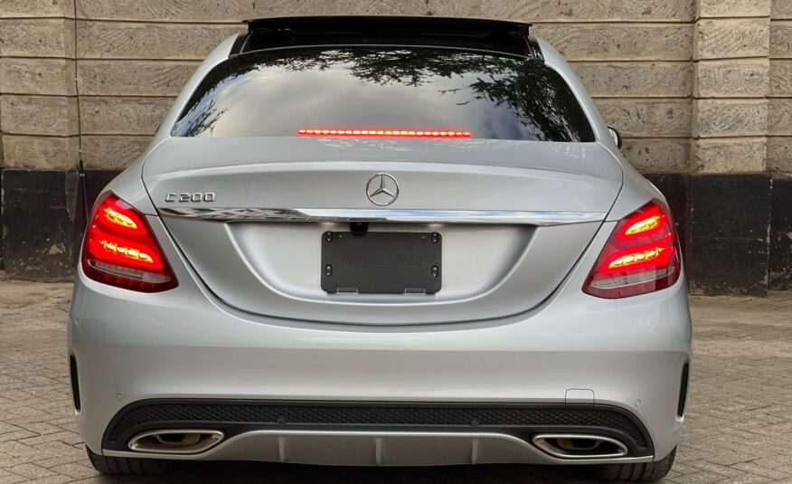 2014 Mercedes-Benz C200