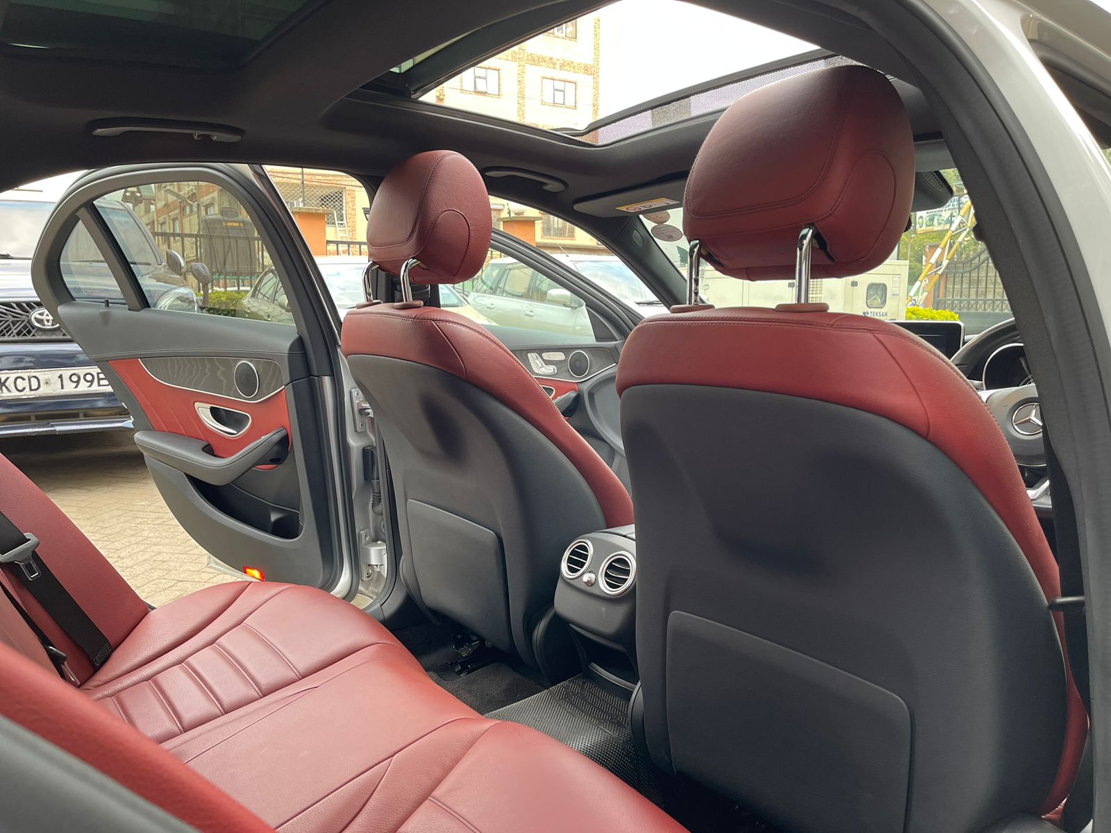 2014 Mercedes-Benz C200