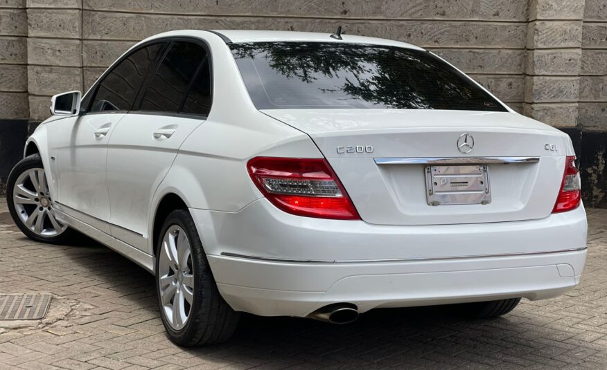 2010 Mercedes-Benz C200