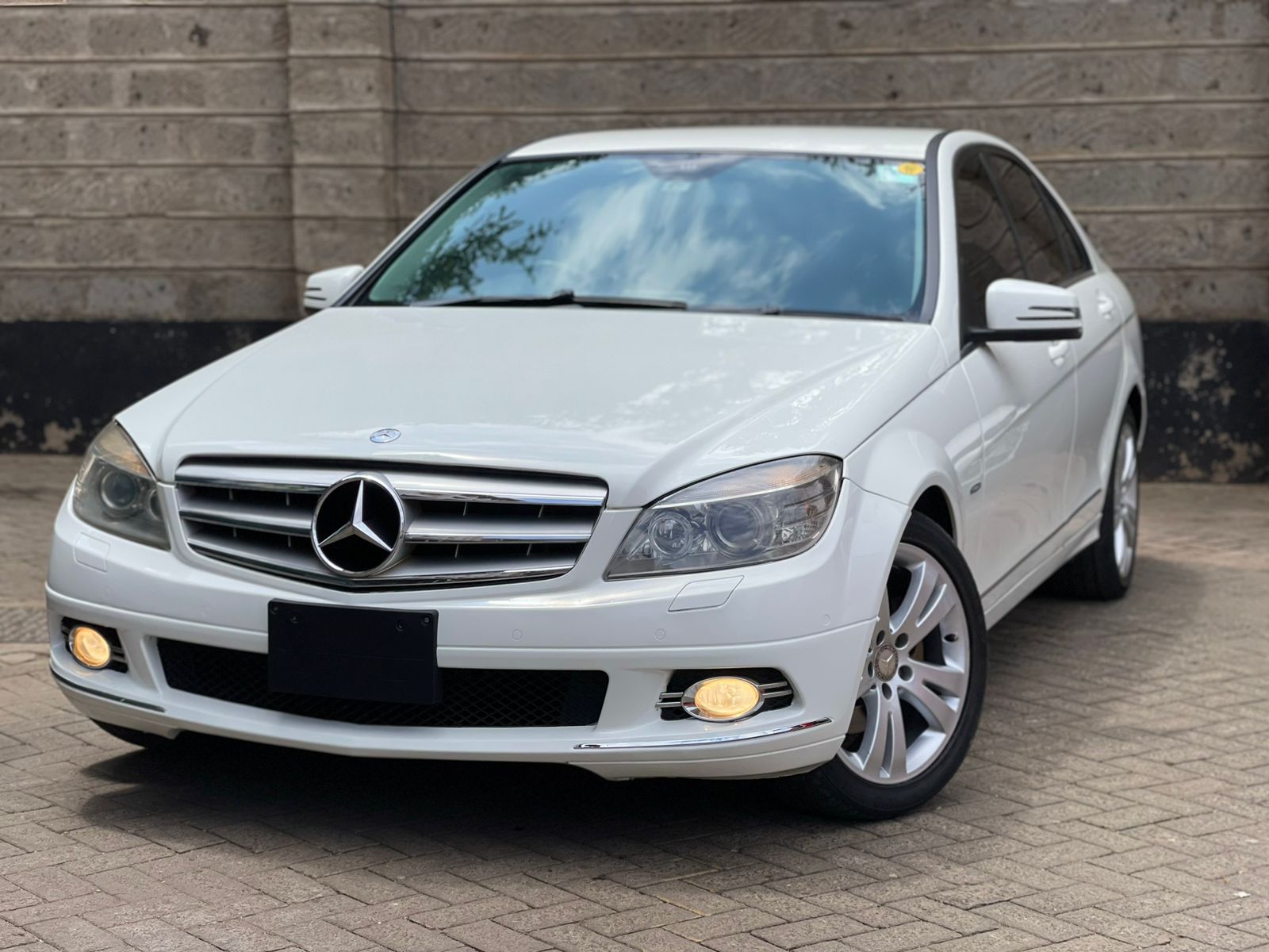 2010 Mercedes-Benz C200