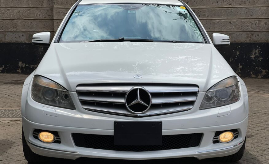 2010 Mercedes-Benz C200