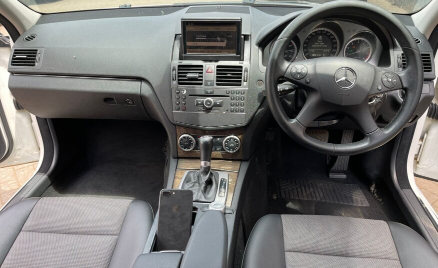 2010 Mercedes-Benz C200