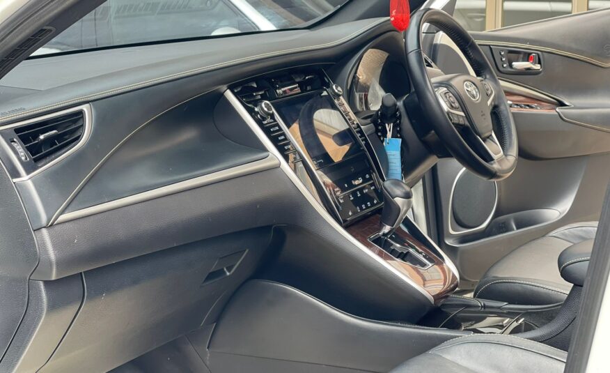 2015 Toyota Harrier Non-Hybrid (Panoramic Sunroof)