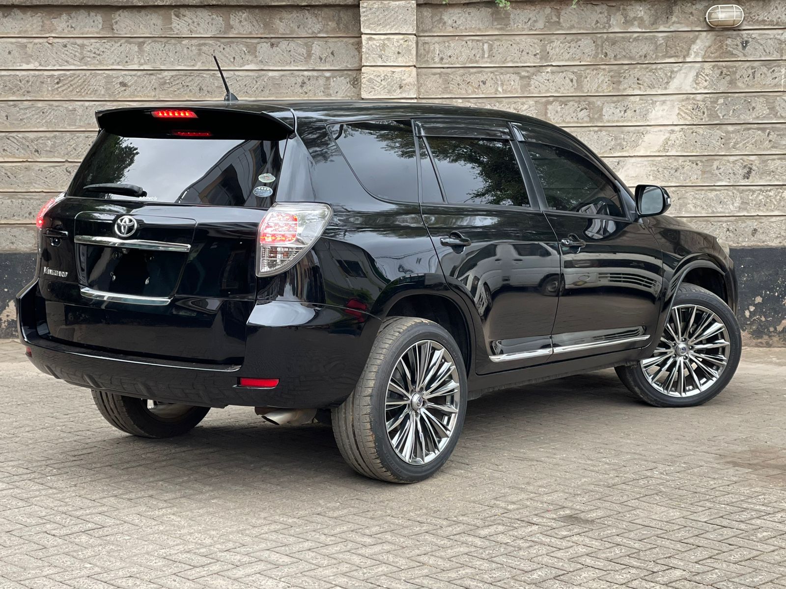 2012 Toyota Vanguard