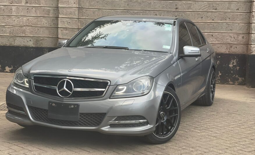 2012 Mercedes Benz C180