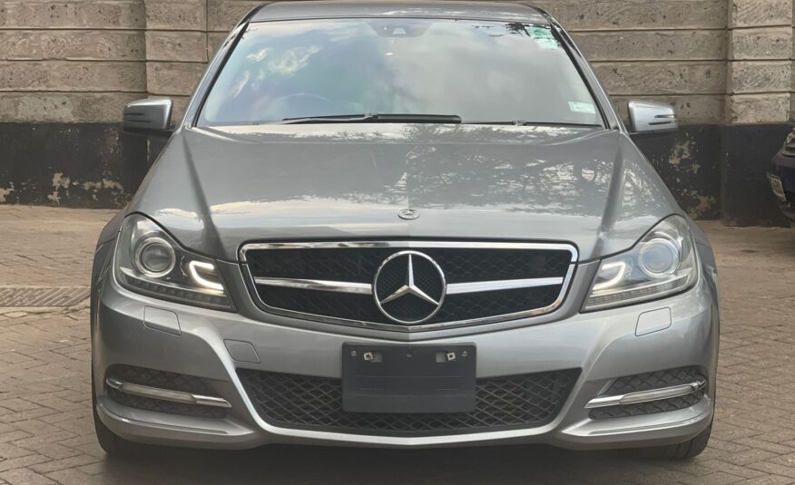 2012 Mercedes Benz C180