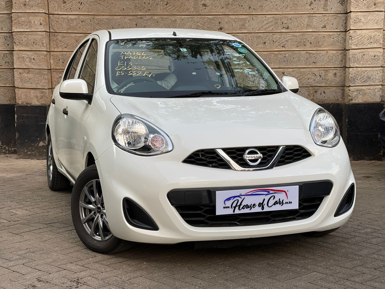 2015 Nissan March