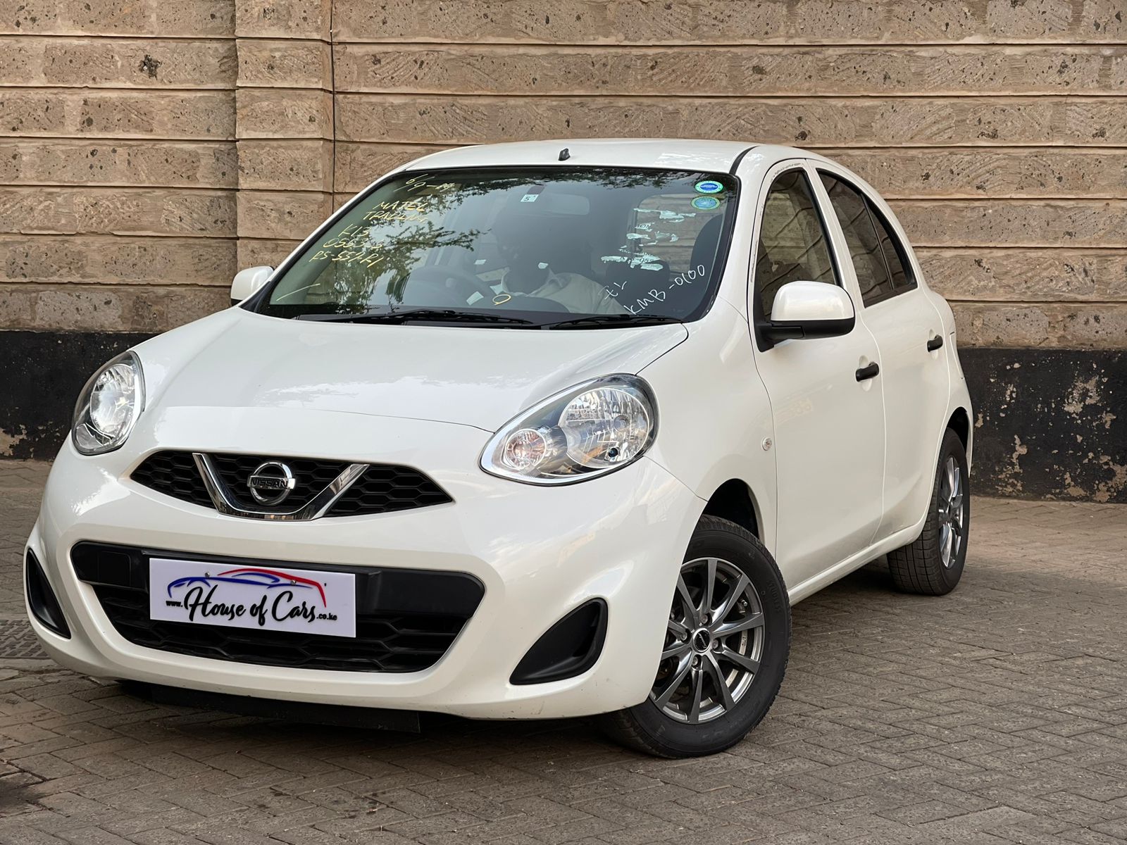 2015 Nissan March