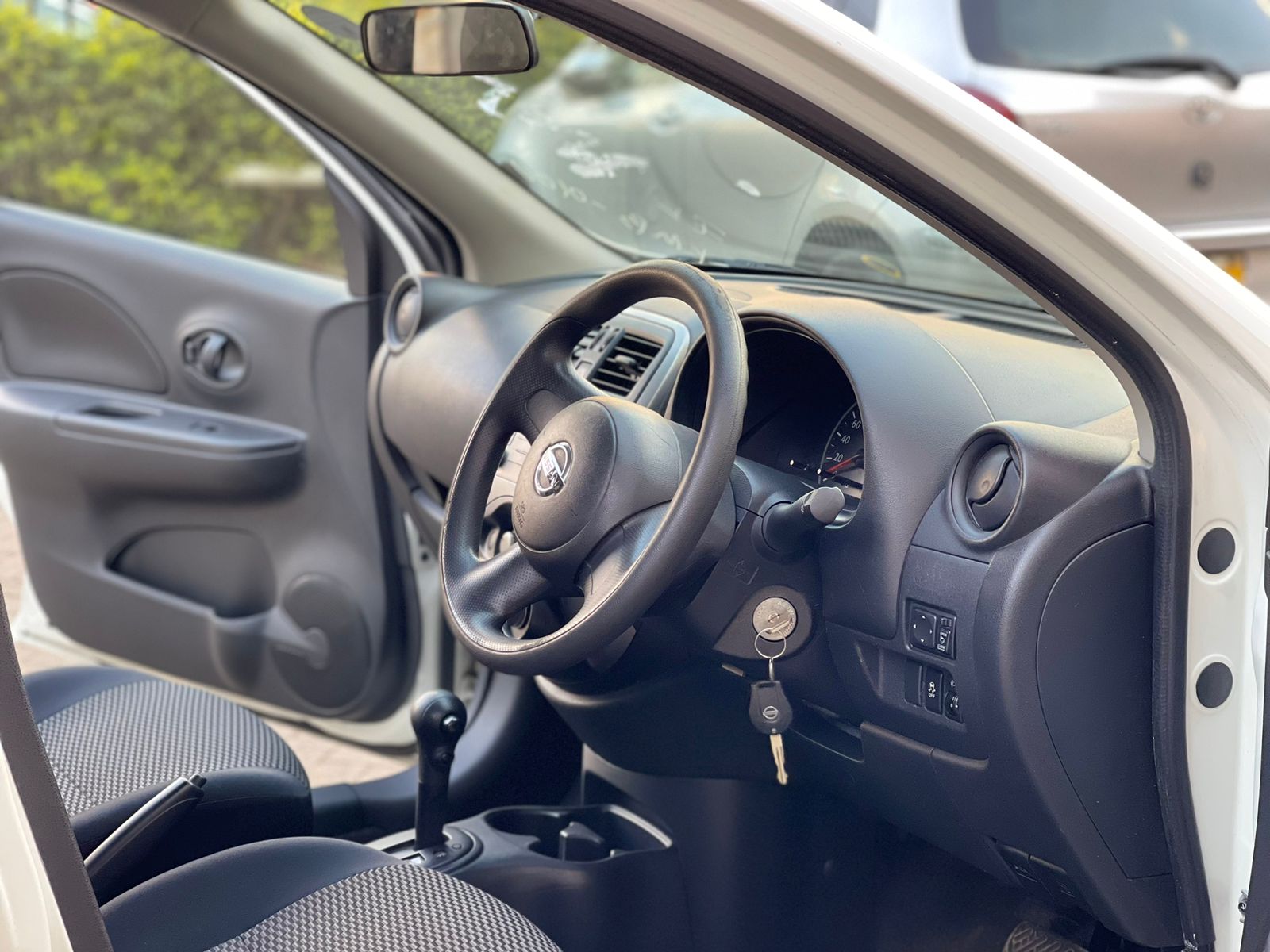 2015 Nissan March