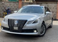 2015 Toyota Crown Royal