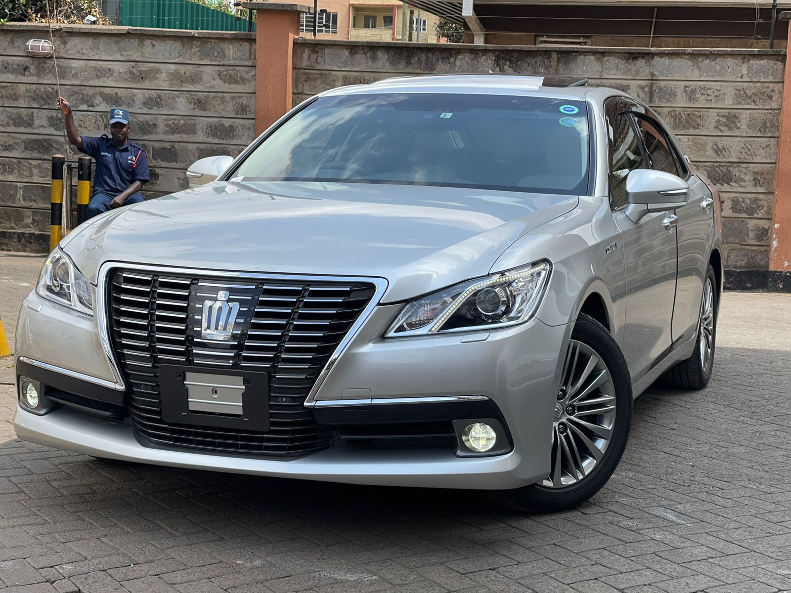 2015 Toyota Crown Royal
